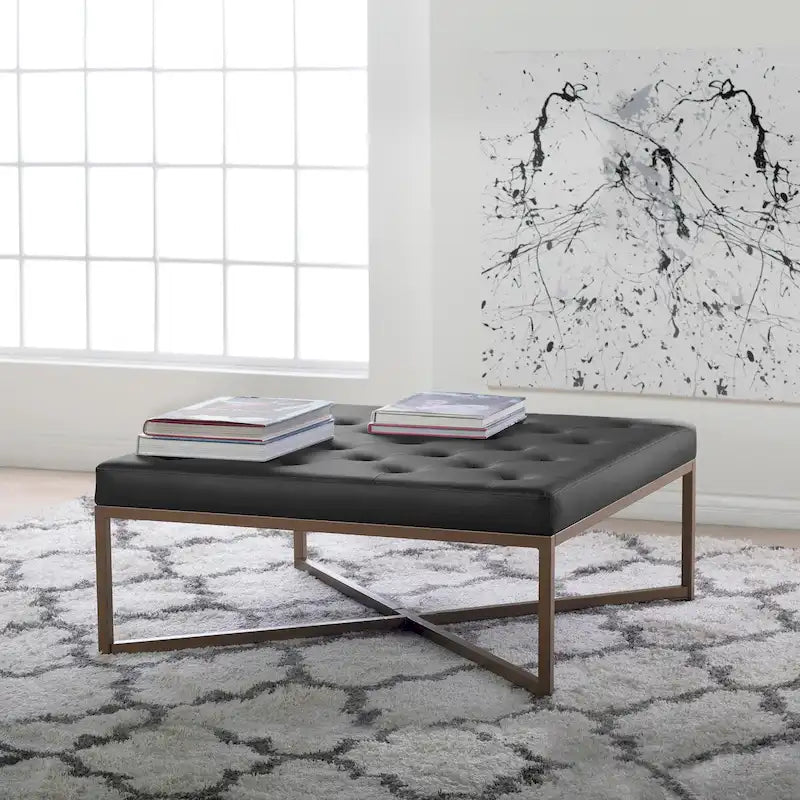 Gepolsterter Ottoman aus gebundenem Leder mit Metallrahmen